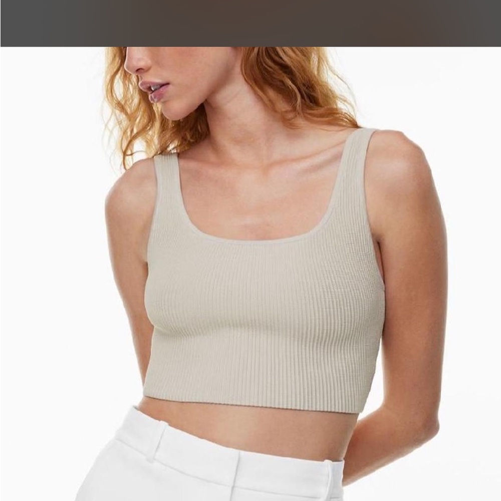 Black Aritzia tank top